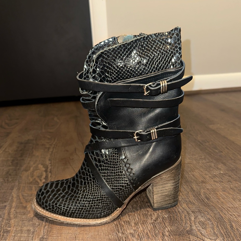 FreeBird boots